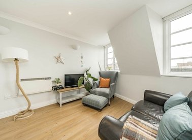 Properties for sale in Streatham Hill - SW2 4TS view1