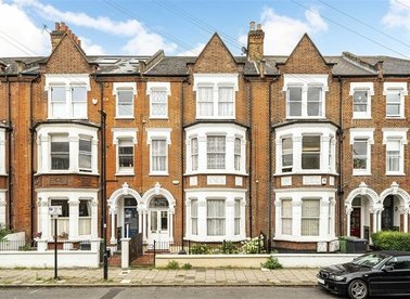 Properties for sale in Sudbourne Road - SW2 5AH view1