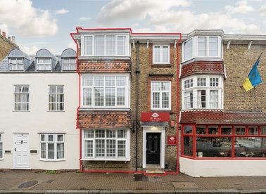 Properties for sale in Sunbury-On-Thames, TW16 -  view1