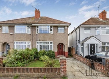Properties for sale in Sunbury Road - TW13 4PQ view1