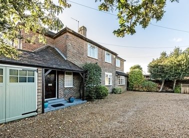 Properties for sale in Sunbury-on-Thames, TW16 -  view1