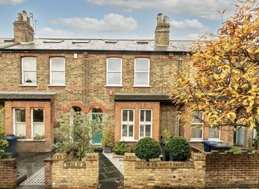 Properties for sale in Sunderland Road - W5 4JY view1