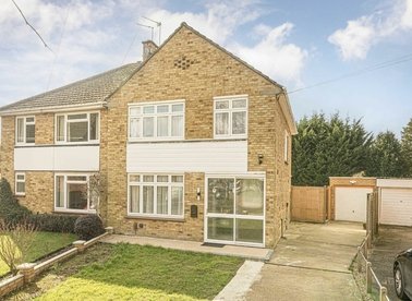 Properties for sale in Sunna Gardens - TW16 5EF view1