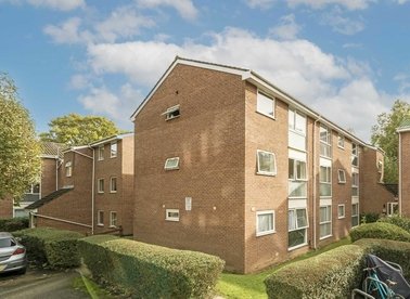 Properties for sale in Sunninghill Court - W3 8BB view1