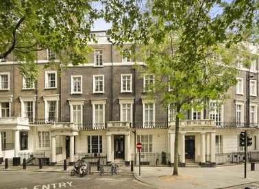 Properties for sale in Sussex Gardens - W2 2RJ view1