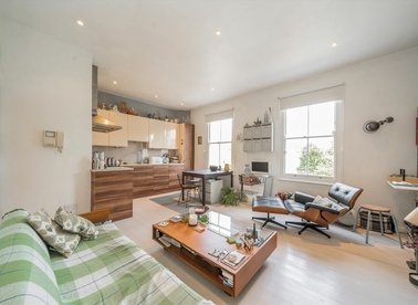 Properties for sale in Sussex Way - N19 4JD view1