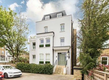 Properties for sale in Sutherland Road - W13 0DT view1