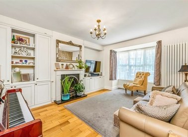 Properties for sale in Swallowfield Road - SE7 7NR view1