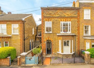 Properties for sale in Tabor Grove - SW19 4EB view1