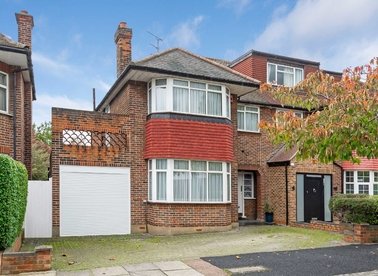 Properties sold in Talbot Crescent - NW4 4HP view1