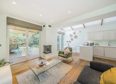 Properties for sale in Tavistock Road - W11 1AT view1