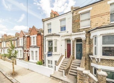 Properties for sale in Taybridge Road - SW11 5PR view1