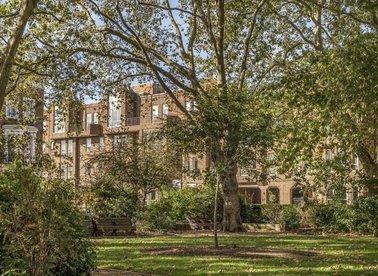 Properties for sale in Tedworth Square - SW3 4DY view1