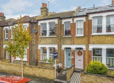 Properties for sale in Tennyson Road - SW19 8SH view1