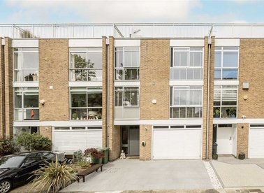Properties for sale in Thameside - TW11 9PW view1