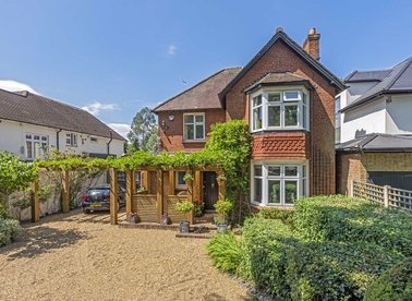 Properties sold in The Avenue - TW16 5EH view1
