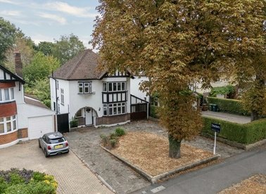 Properties for sale in The Avenue - TW16 5EA view1