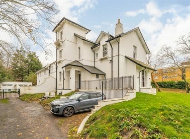 Properties for sale in The Glebe - SE3 9TG view1