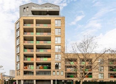 Properties for sale in The Highway - E1W 3BB view1