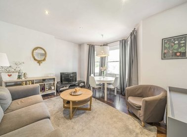 Properties for sale in The Vale - W3 7RG view1