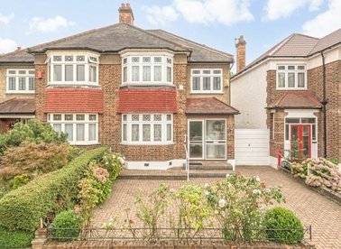 Properties for sale in Therapia Road - SE22 0SD view1