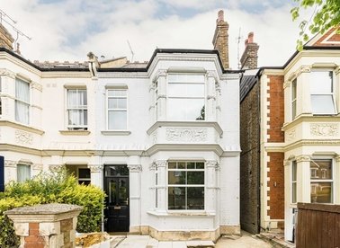 Properties for sale in Thornbury Road - TW7 4LL view1