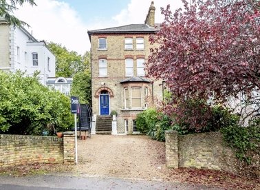 Properties for sale in Thornton Hill - SW19 4HS view1