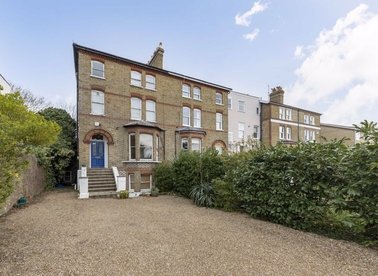 Properties for sale in Thornton Hill - SW19 4HS view1