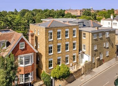 Properties for sale in Thornton Road - SW19 4NQ view1