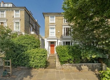 Properties for sale in Thurlow Road - NW3 5PJ view1