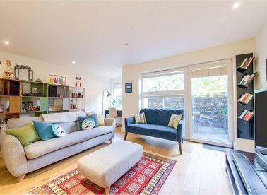 Properties for sale in Tiltman Place - N7 7EH view1