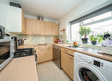 Properties for sale in Tivoli Road - TW4 6AD view1