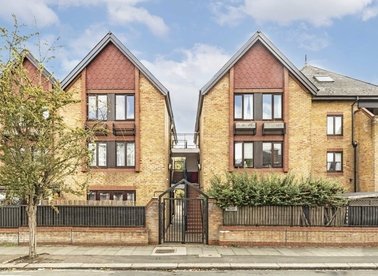 Properties sold in Trinity Road - SW19 8QT view1