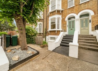 Properties for sale in Tufnell Park Road - N7 0PX view1