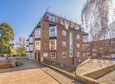 Twickenham Road, Teddington, TW11