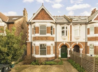 Properties for sale in Twyford Avenue - W3 9QB view1