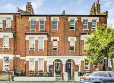 Properties for sale in Ulverstone Road - SE27 0AJ view1