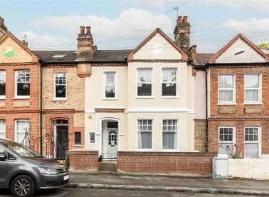 Properties for sale in Undercliff Road - SE13 7TT view1