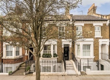 Properties for sale in Upcerne Road - SW10 0SQ view1