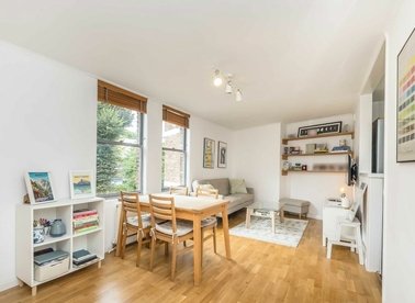 Properties for sale in Upper Lismore Walk - N1 2XZ view1