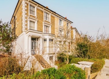Properties for sale in Upper Park Road - NW3 2UN view1
