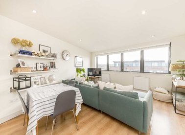 Properties for sale in Upper Richmond Road - SW15 6SY view1