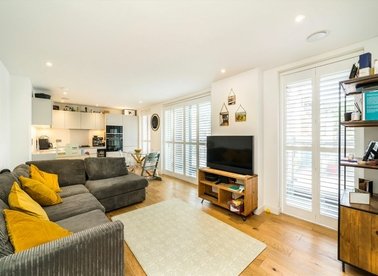 Properties for sale in Upper Tooting Road - SW17 7TW view1