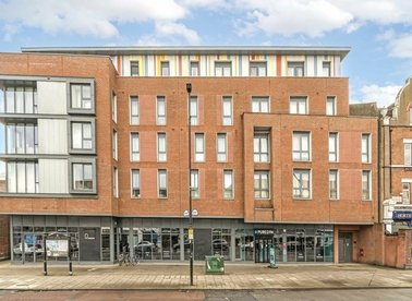 Properties for sale in Uxbridge Road - W3 9BF view1