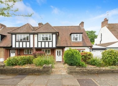 Properties for sale in Valley Avenue - N12 9PG view1