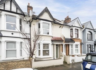 Properties for sale in Valnay Street - SW17 8PS view1