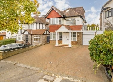 Vaughan Avenue, London, NW4