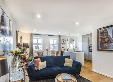 Properties for sale in Vauxhall Grove - SW8 1TB view1