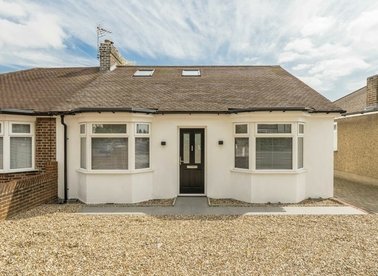 Properties for sale in Vicarage Road - TW16 7QH view1