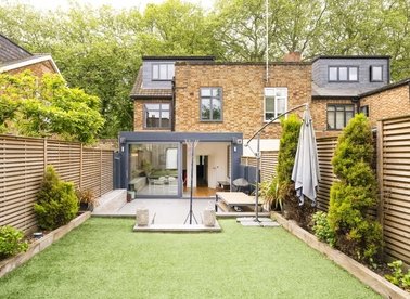 Properties for sale in Victoria Park Road - E9 5DX view1